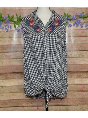 Como Blu Women's Plus 3X Black Gingham Embroidered Floral Button Up Sleeveless
